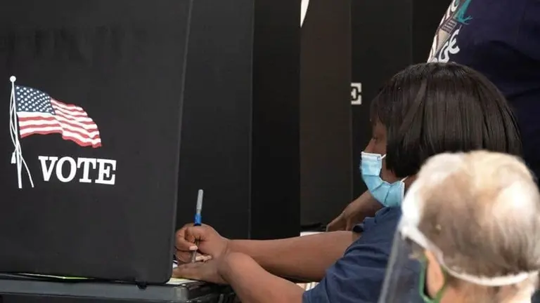 Ciudadanos estadounidenses votando en los comicios de 2020. EFE
