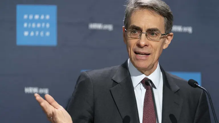 En la imagen, el director ejecutivo de Human Rights Watch (HRW), Kenneth Roth. EFE