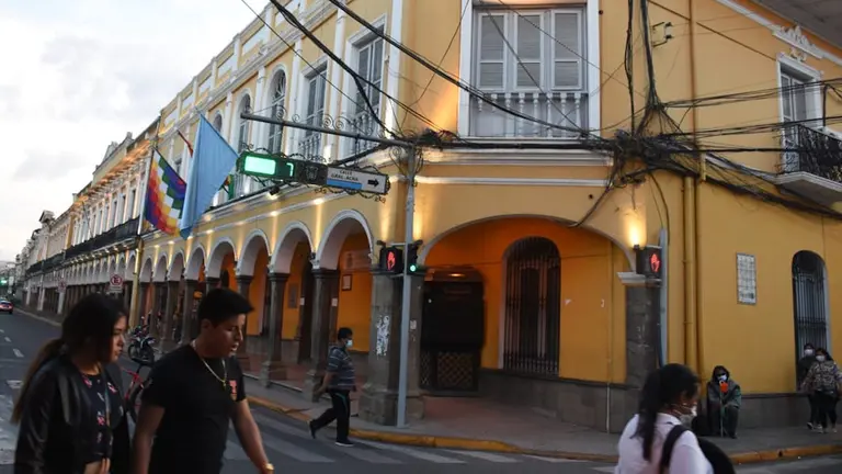 Frontis de la Alcald&iacute;a en la Plaza Principal.