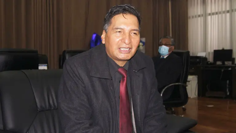 Adrian Rub&eacute;n Quelca Tarqui, ministro de Educaci&oacute;n, Cultura y Deportes. efe