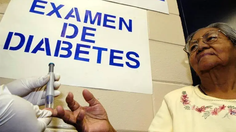Imagen referencial de una paciente con diabetes. EFE