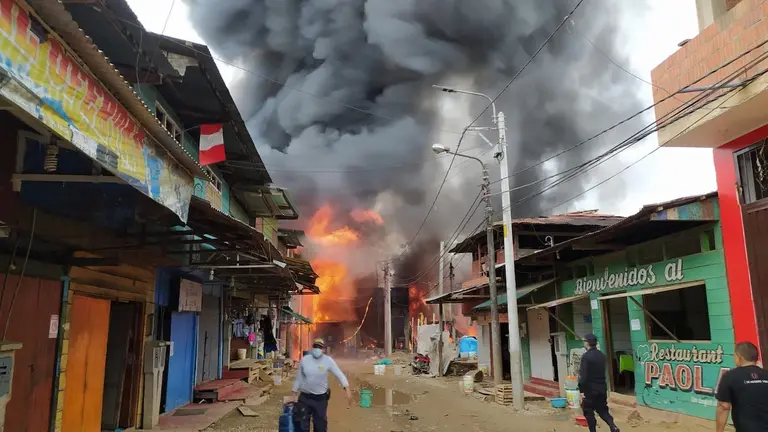 Una imagen del fuego en Per&uacute;. COEN-Per&uacute;