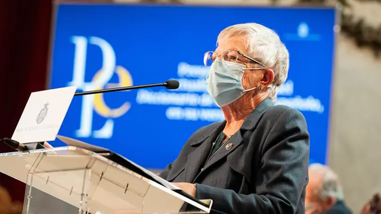 Paz Battaner durante la presentaci&oacute;n de las novedades del Diccionario.  RAE