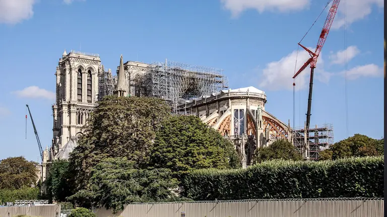 Catedral de Notre Dame en reconstrucci&oacute;n. EFE