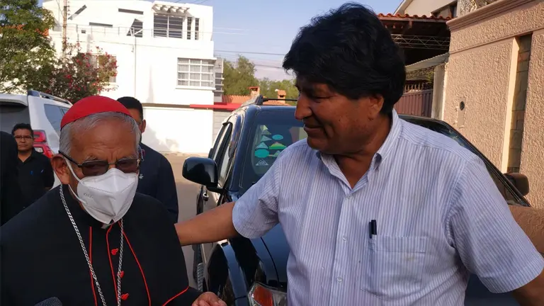 Cardenal Ticona visita a Evo Morales en su casa. Twitter