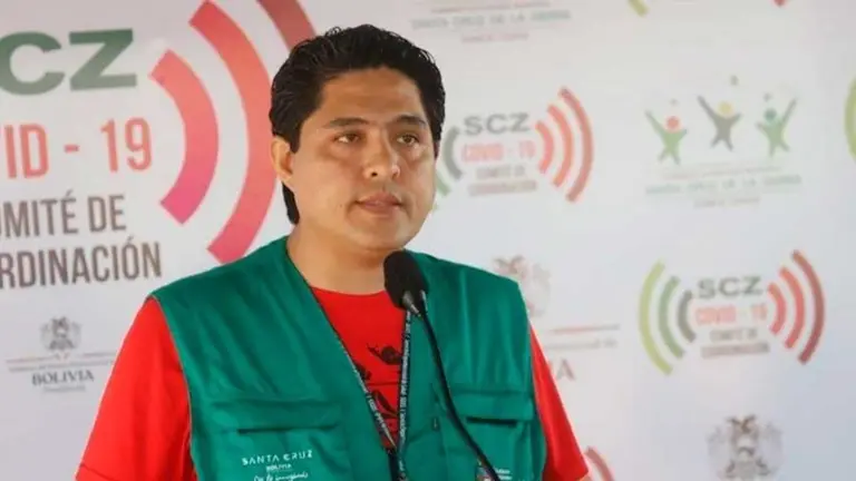 El director del Servicio Departamental de Salud (Sedes) de Santa Cruz, Marcelo R&iacute;os.