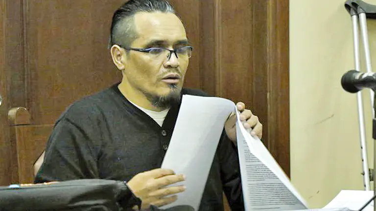 Jhasmani T., conocido como el &ldquo;abogado torturador o del diablo&rdquo;, en una de sus audiencias. APG