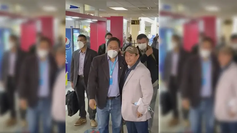 El presidente del Estado, Luis Arce en el aeropuerto de El Alto. Captura de Detras de la Verdad
