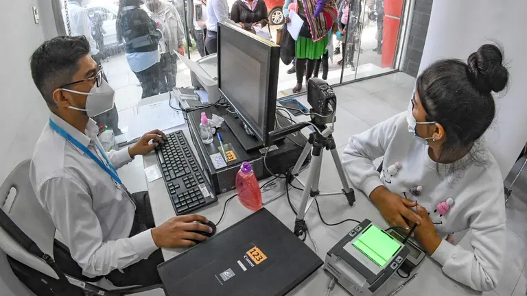 El trabajo de empadronamiento en Cochabamba. DICO SOLÍS