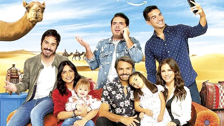 La familia Derbez durante el primer viaje a Marruecos. TVYNOVELAS