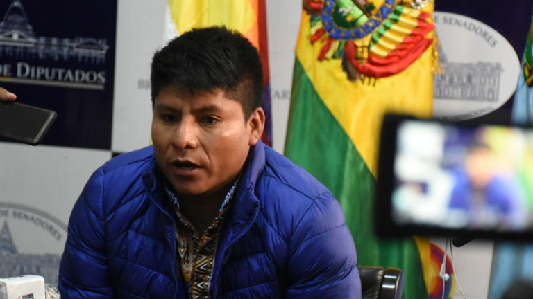 El senador por el Movimiento Al Socialismo (MAS) Leonardo Loza. DICO SOL&Iacute;S