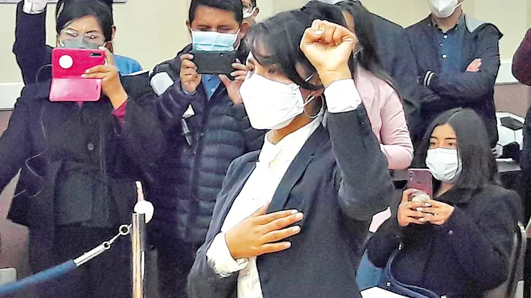 La viceministra de Deportes, Cielo Veizaga, en el acto de posesión.   ABI