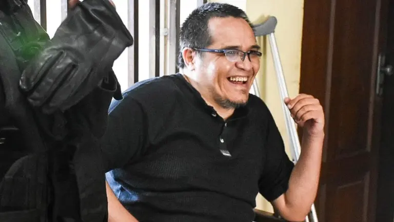 Jhasmani T., conocido como el &ldquo;abogado del diablo&rdquo;, antes de ingresar a una de sus audiencias. DICO SOLÍS