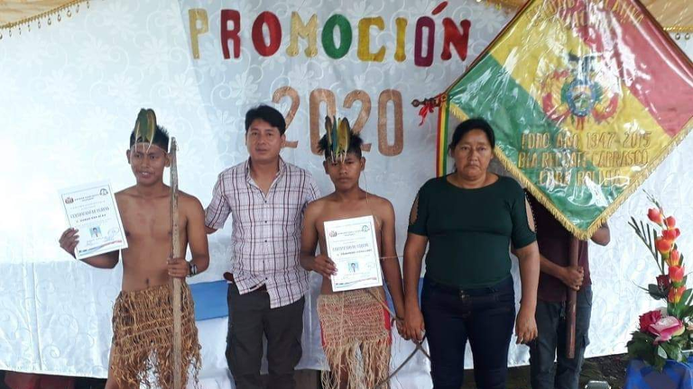 Claudio Teremburiguasu Isategua y &Aacute;lex Guasu Esa, la primera promoci&oacute;n del pueblo Yuqui. RRSS
