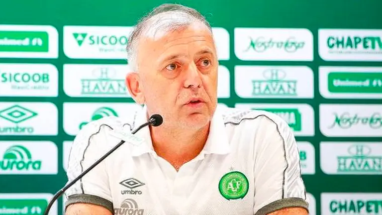 Paulo Ricardo Magro fue uno de los principales responsables de la reanudación del Chapecoense y pidió a los fanáticos que se unan a las oraciones por familiares y amigos. Chapecoense