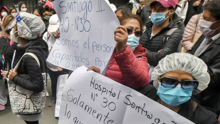 Personal de salud en una protesta por la dotaci&oacute;n de &iacute;tems. ARCHIVO