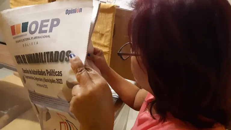 Una ciudadana consulta en OPINIÓN si ha sido inhabilitada. Opinión