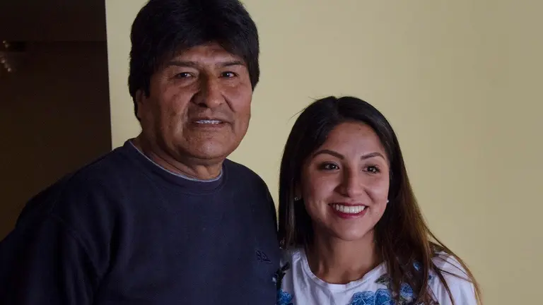 Evaliz Morales junto a su padre, el expresidente Evo Morales. Archivo