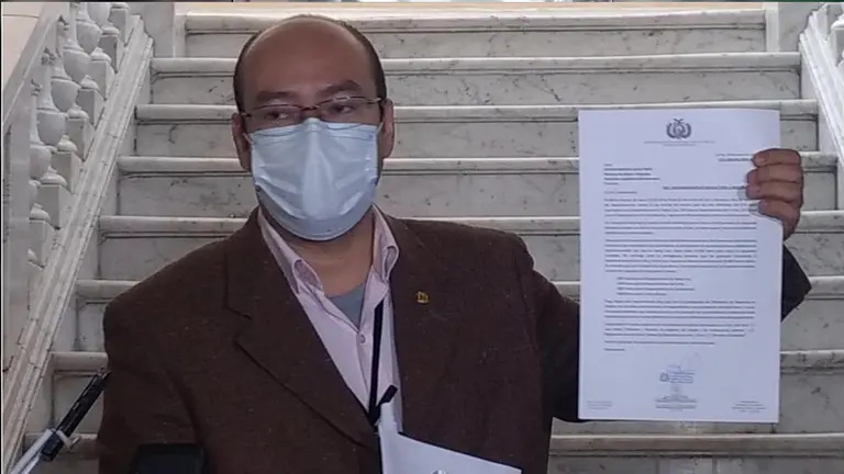 El jefe de bancada en la C&aacute;mara de Diputados por la alianza Creemos, Erwin Baz&aacute;n. ERBOL