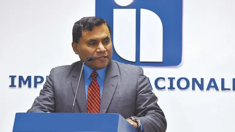 El presidente ejecutivo del Servicio de Impuestos Nacionales (SIN), Mario Caz&oacute;n Morales. ARCHIVO