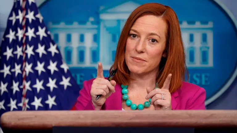 La portavoz de la Casa Blanca, Jen Psaki, informó que la administración del presidente Joe Biden prevé vacunar contra la COVID-19 a ciudadanos indocumentados en Estados Unidos. EFE