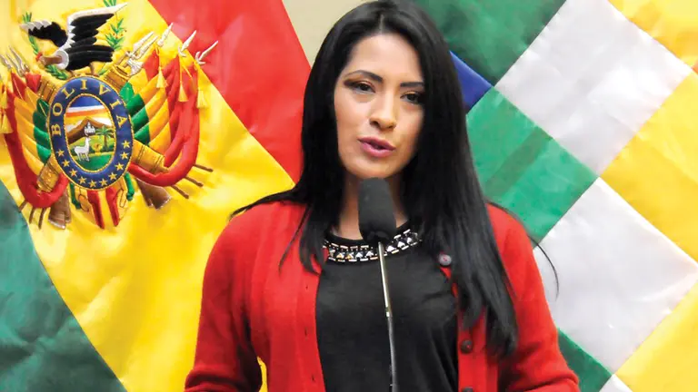 La exministra de Culturas y candidata a concejal del MAS en El Alto, Wilma Alanoca. ARCHIVO