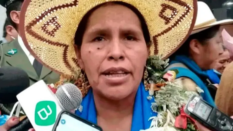 La ministra Sabina Orellana. Urgente