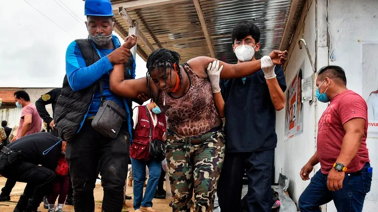 Tensi&oacute;n y violencia en la frontera Per&uacute;-Brasil por caravana migrante. EFE