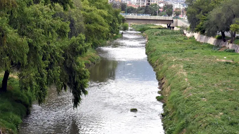Un tramo del río Rocha de Cochabamba. DICO SOLÍS