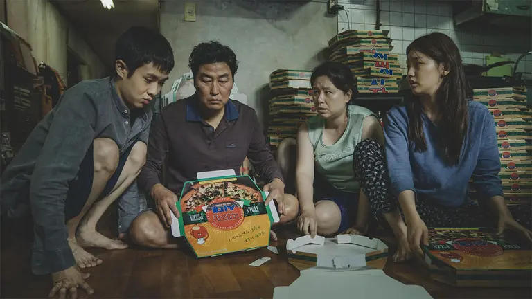 Fotograma de la pel&iacute;cula Parasite. Captura publicada en IndieHoy