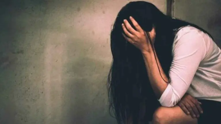 Fotograf&iacute;a ilustrativa de una joven v&iacute;ctima de violencia. ELESPA&Ntilde;OL