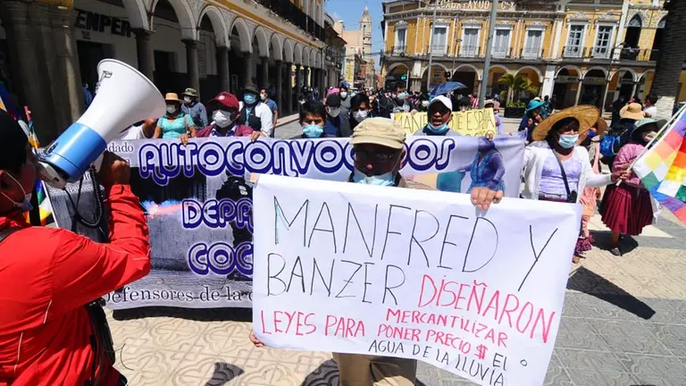 Personas denominadas autoconvocados de la zona sur protestan contra la candidatura de Manfred Reyes Villa. No&eacute; Portugal