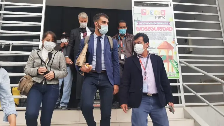Periodistas bolivianos, tras la reuni&oacute;n en Sucre. FSTPC