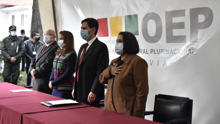El presidente del Tribunal Supremo Electoral (TSE), Salvador Romero, inaugur&oacute; la jornada electoral a nivel nacional, este domingo 7 de marzo. APG