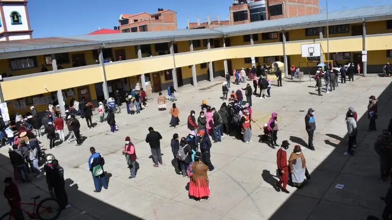 Una imagen del recinto electoral en la ciudad de La Paz.APG