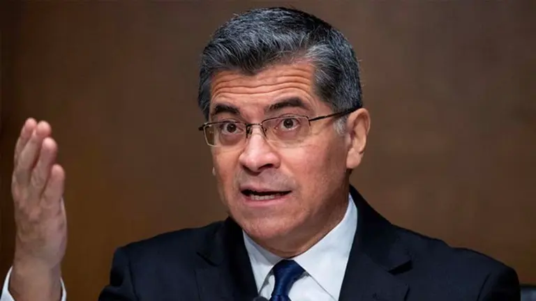 En la imagen, Xavier Becerra, secretario de Salud y Servicios Humano de Estados Unidos. EFE