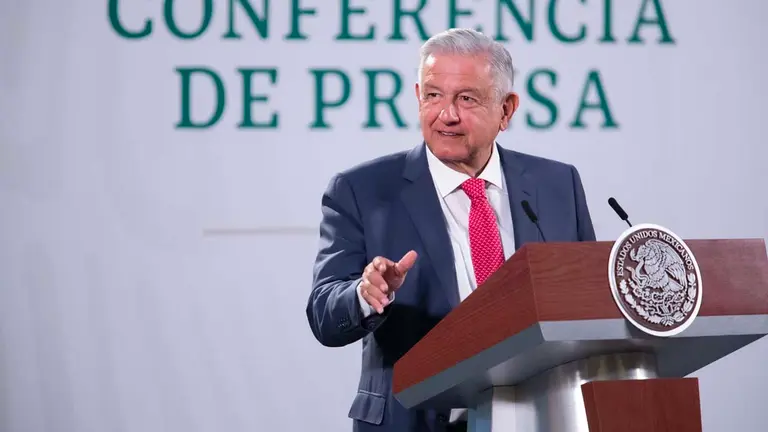 El mandatario mexicano, Andrés Manuel López Obrador, durante una rueda de prensa en Palacio Nacional de la Ciudad de México. EFE