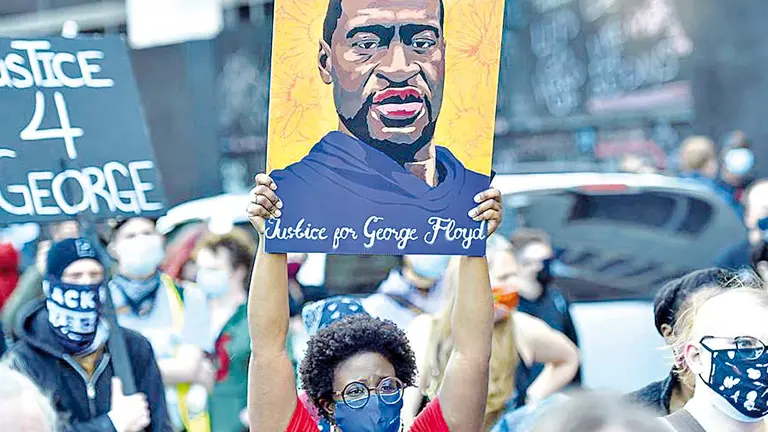 Manifestantes que piden justicia por la muerte de  George Floyd. EFE