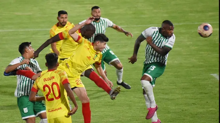 Palmaflor gana con susto a Oriente Petrolero. APG