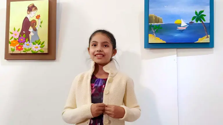 Luciana Garnica, la niña pintora cochabambina de ocho años. DICO SOLÍS