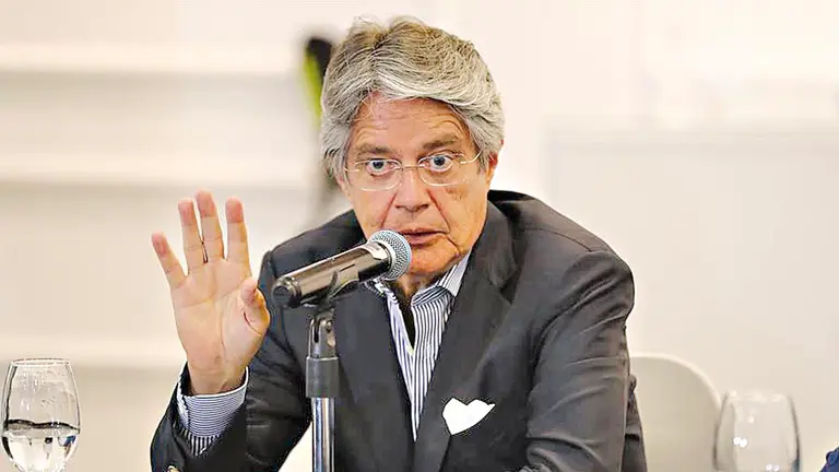 El presidente electo de Ecuador, Guillermo Lasso, ofrece una rueda de prensa. EFE