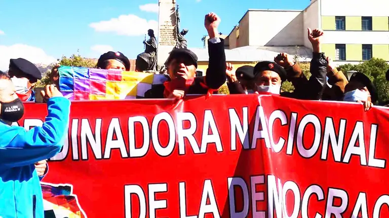 La Coordinadora se manifest&oacute; en plaza Murillo. Foto: ERBOL.