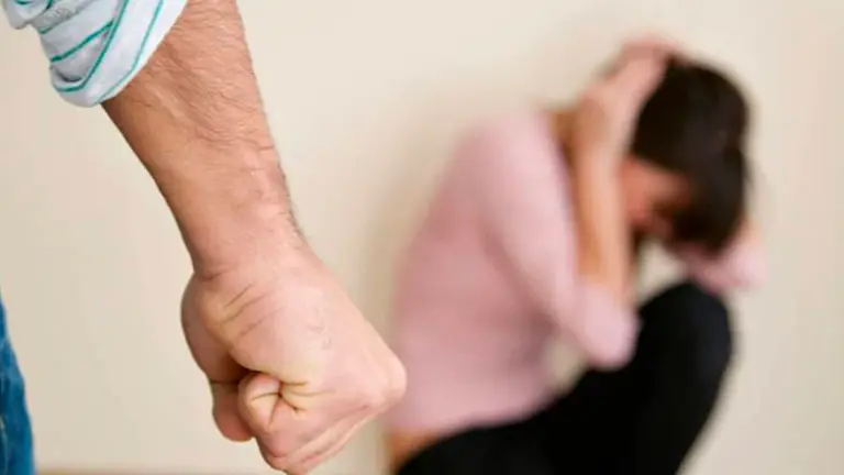 Fotografía ilustrativa de una víctima de violencia. PIXABAY