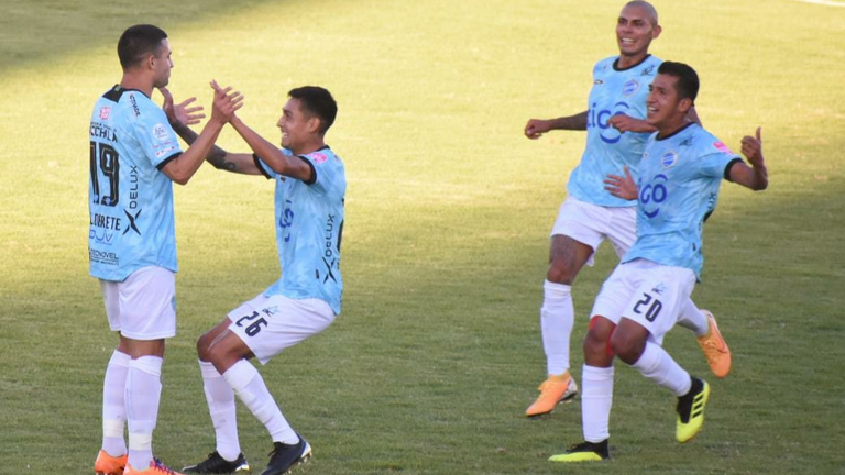 El Equipo del Pueblo, protagonista de la goleada en el Capriles. Dico Sol&iacute;s