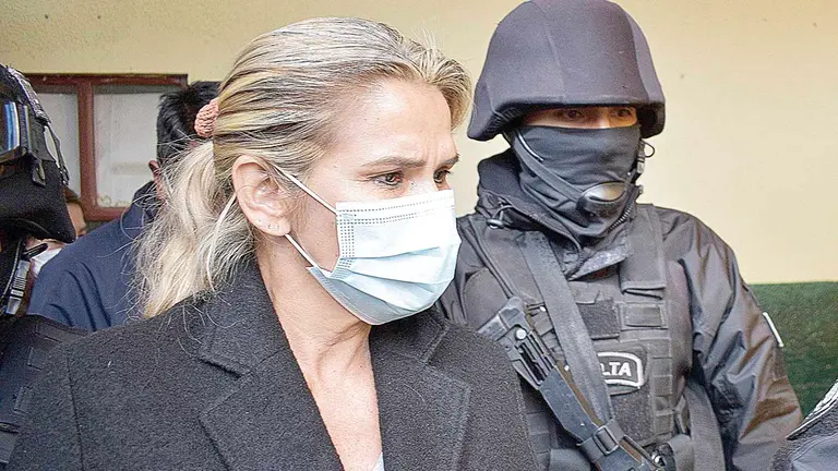 La expresidenta Jeanine Áñez tras su detención, en marzo. EFE