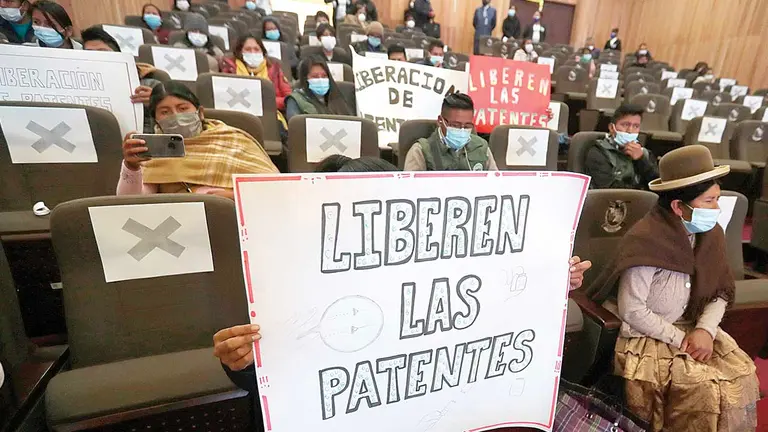 Participantes del Foro Internacional en El Alto, ayer. APG