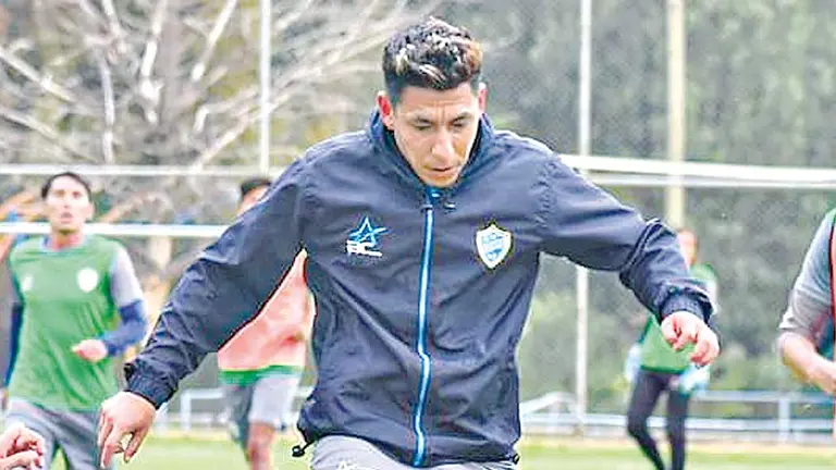 Brian Sarmiento, durante una práctica del Equipo del Pueblo. CLUB AURORA
