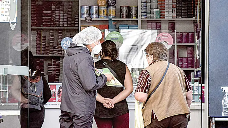 Una farmacia de Cochabamba, antes de que se acabaran los fármacos. ARCHIVO