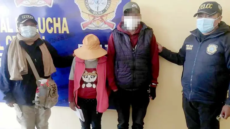 Policía presenta a los aprehendidos por tentativa de infanticidio. Edwin Apaza-ERBOL