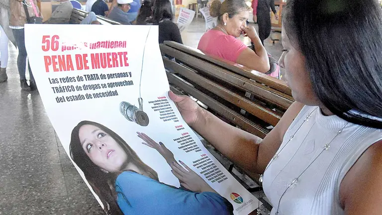 Imagen referencial sobre una campaña contra la trata y tráfico.  ARCHIVO